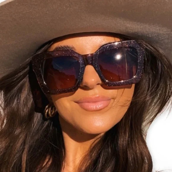 DIFF Eyewear Dani Sunglasses - CHESTNUT - Picture 12 of 12